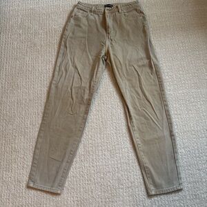 Pretty Little Thing Khaki Straight Leg Jeans